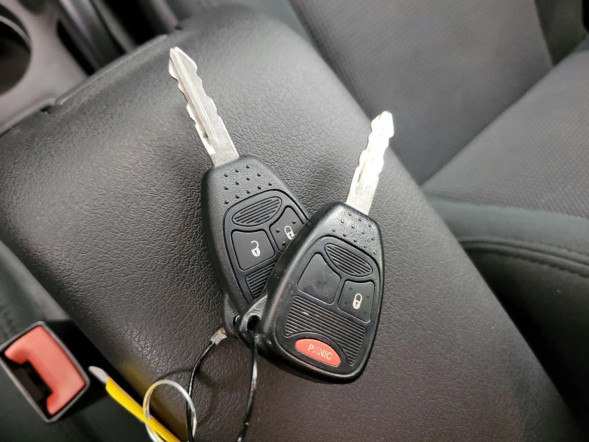 2 Transponder Jeep Key Replacement with Remote