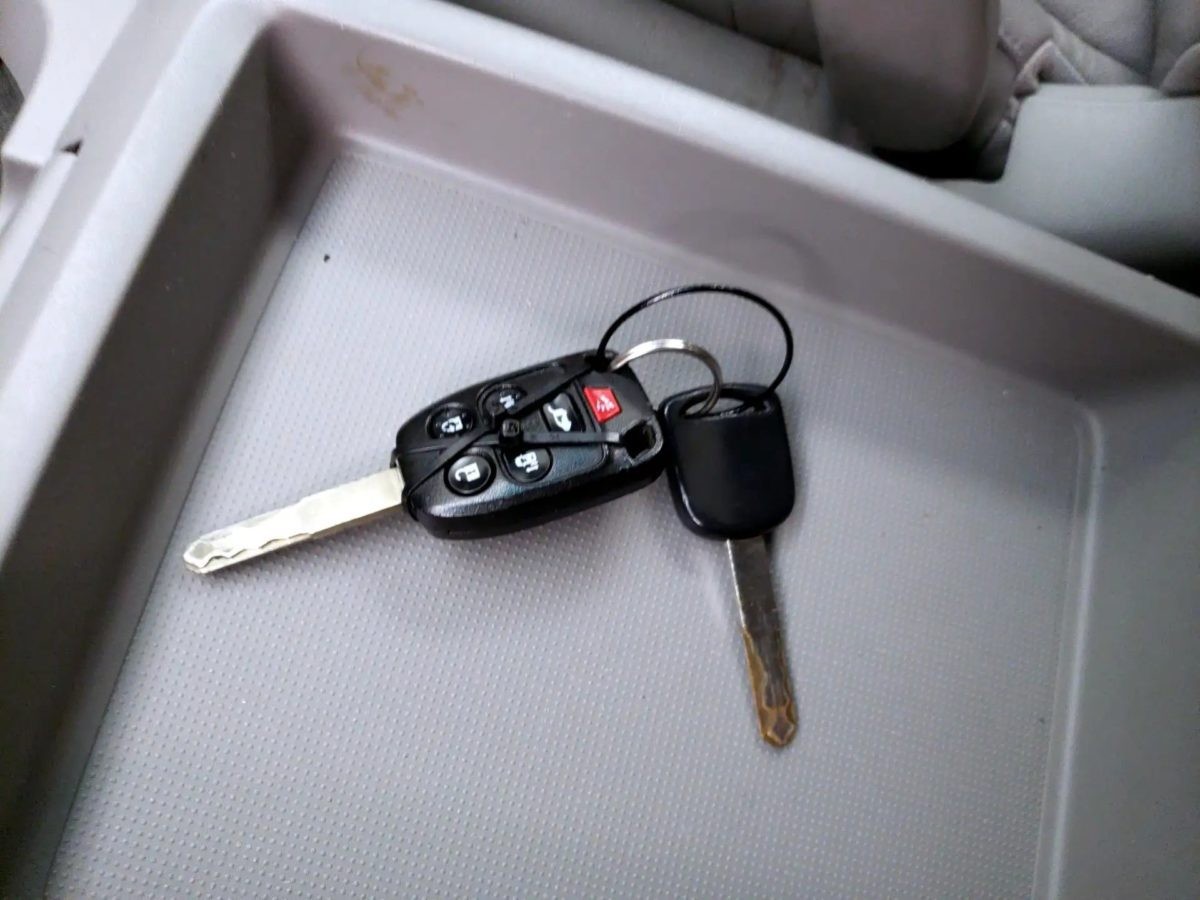 2 Honda odyssey replacement keys with Remote
